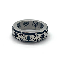QUIETUS RING